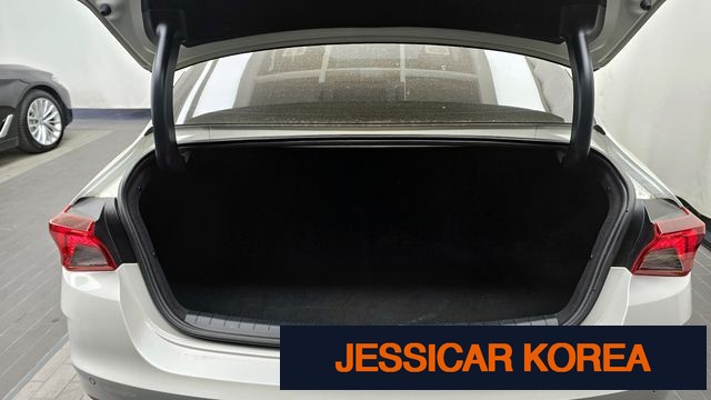 2021 Kia K5 3rd Gen - Thumbnail 17