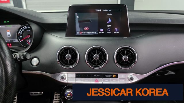 2020 Kia Stinger - Thumbnail 7