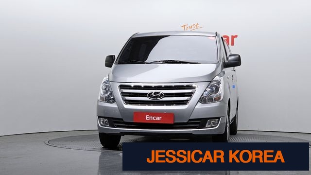 2017 Hyundai Grand Starex - Thumbnail 3