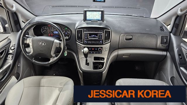 2017 Hyundai Grand Starex - Thumbnail 4