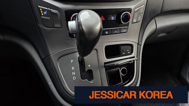 2017 Hyundai Grand Starex - Thumbnail 15