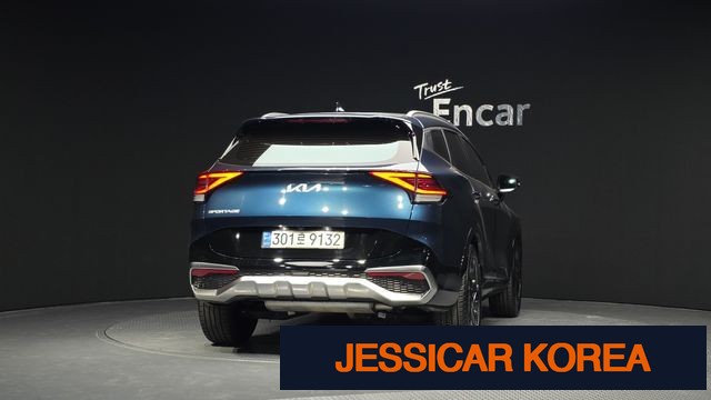2022 Kia Sportage 5th Gen - Thumbnail 2