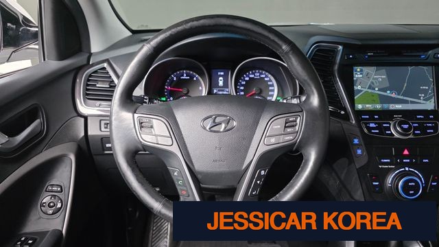 2013 Hyundai Santa Fe DM - Thumbnail 3