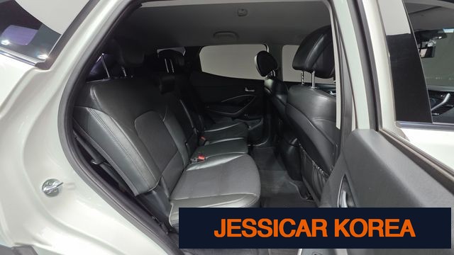 2013 Hyundai Santa Fe DM - Thumbnail 6