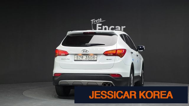 2013 Hyundai Santa Fe DM - Thumbnail 18