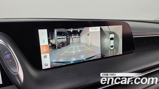 2022 Genesis G90 (RS4) - Thumbnail 3