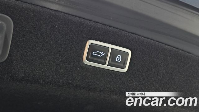 2022 Genesis G90 (RS4) - Thumbnail 18