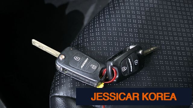 2012 Hyundai Accent (new model) - Thumbnail 4