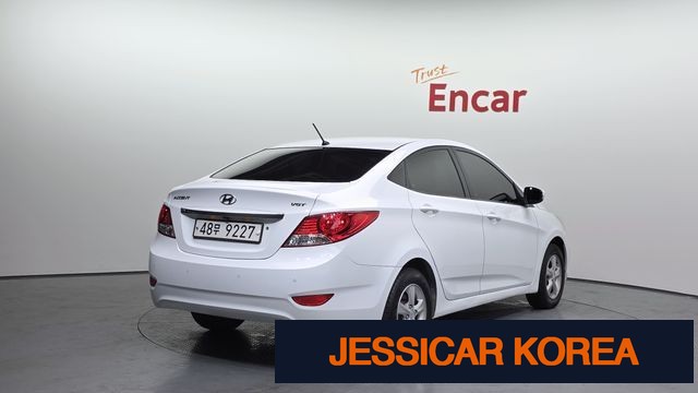 2012 Hyundai Accent (new model) - Thumbnail 6