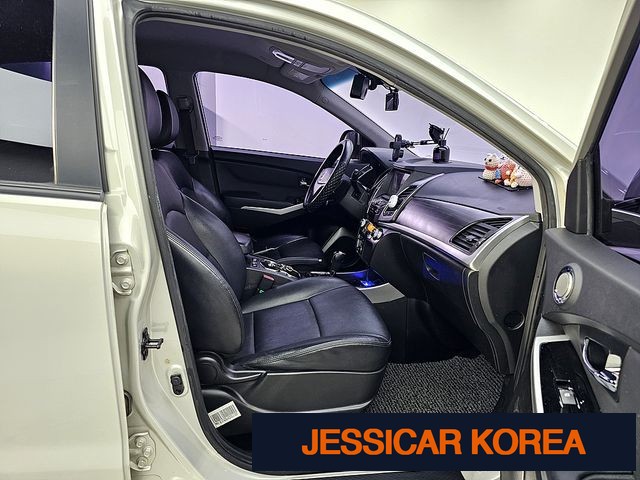 2014 KG Mobility New Korando C - Thumbnail 13