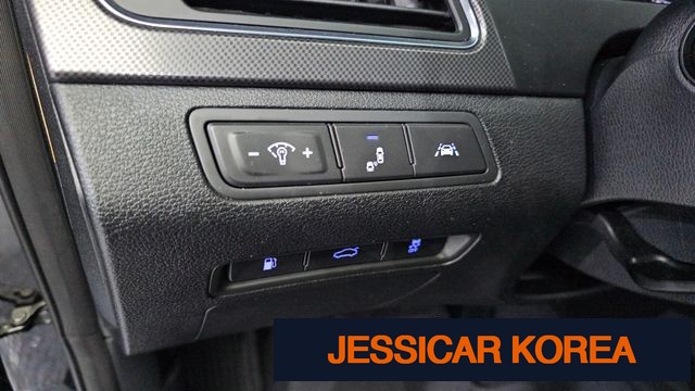 2015 Hyundai LF Sonata - Thumbnail 2