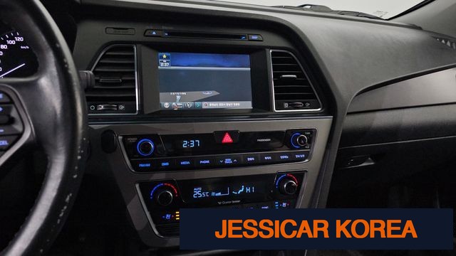 2015 Hyundai LF Sonata - Thumbnail 20