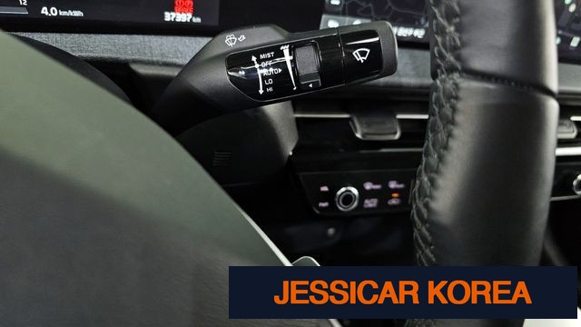 2022 Kia EV6 - Thumbnail 2