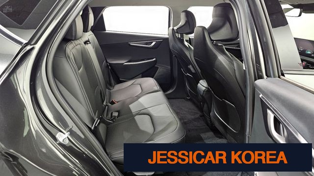 2022 Kia EV6 - Thumbnail 3