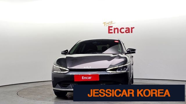 2022 Kia EV6 - Thumbnail 13