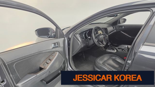 2011 Kia K5 - Thumbnail 3