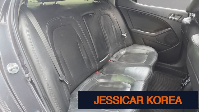 2011 Kia K5 - Thumbnail 6