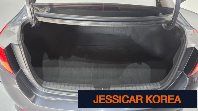 2011 Kia K5 - Thumbnail 7
