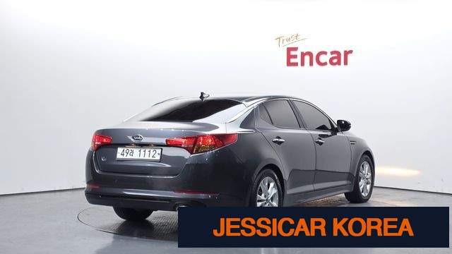 2011 Kia K5 - Thumbnail 15