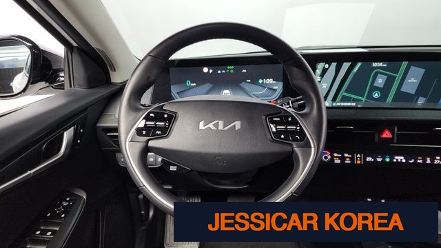 2023 Kia EV6 - Thumbnail 10