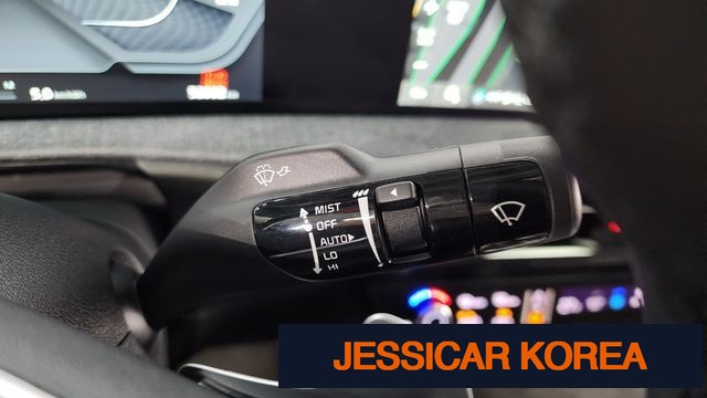 2023 Kia EV6 - Thumbnail 19