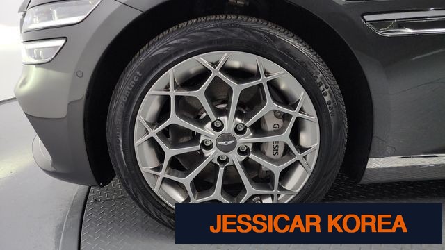 2024 Genesis G80 (RG3) - Thumbnail 13