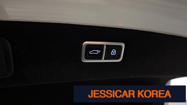 2023 Genesis G90 (RS4) - Thumbnail 2