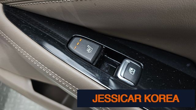 2022 Kia K8 - Thumbnail 11