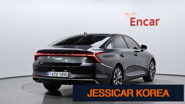 2022 Kia K8 - Thumbnail 18