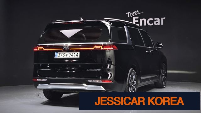 2021 Kia Carnival 4th Gen - Thumbnail 8