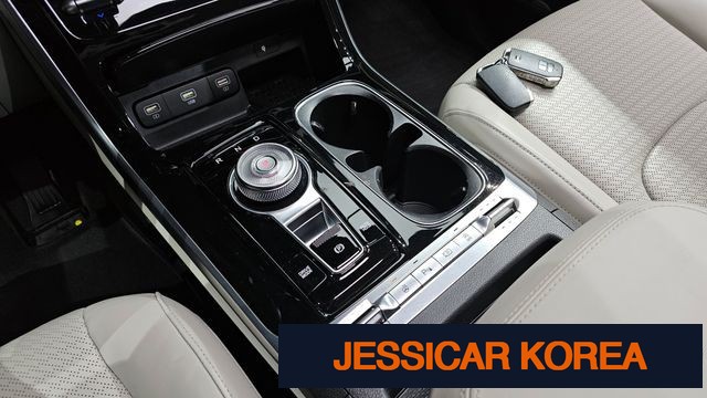 2021 Kia Carnival 4th Gen - Thumbnail 9