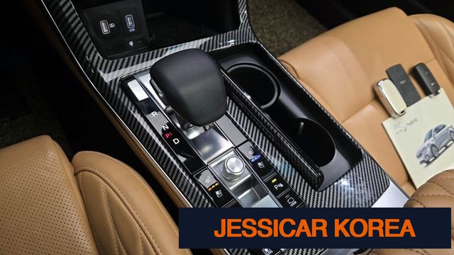 2020 Kia K7 Premier Hybrid - Thumbnail 17