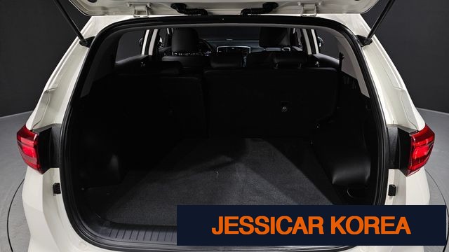 2020 Kia Sportage the bold - Thumbnail 11