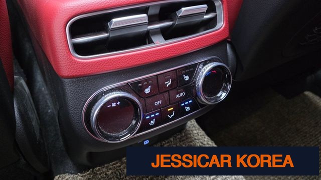 2021 Genesis GV70 - Thumbnail 6