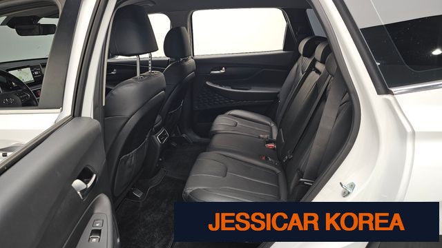 2022 Hyundai The New Santa Fe - Thumbnail 6