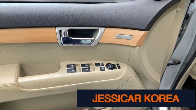 2012 Kia Mohave - Thumbnail 2