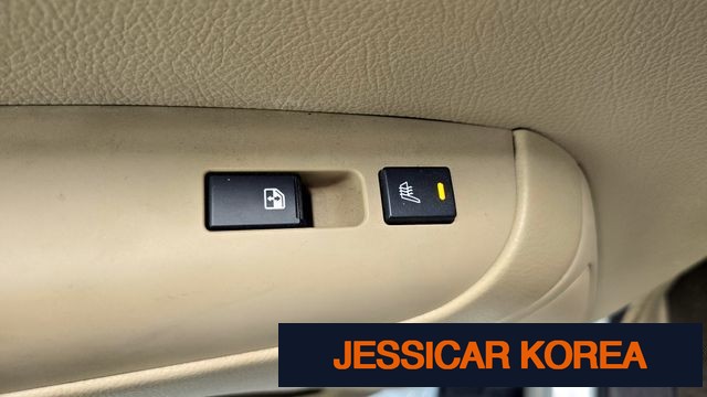 2012 Kia Mohave - Thumbnail 12