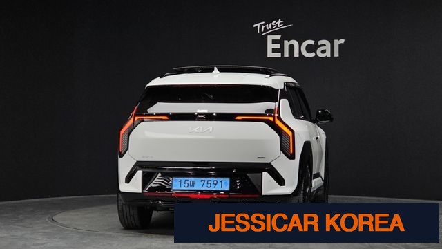 2026 Kia EV3 - Thumbnail 18