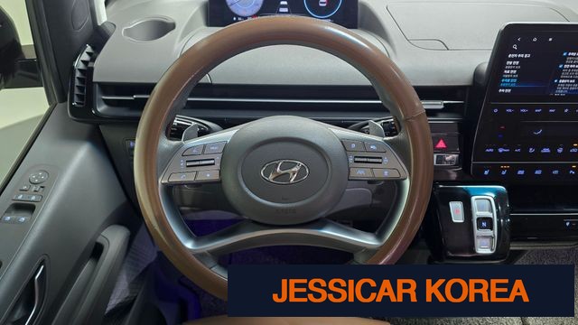 2023 Hyundai Staria - Thumbnail 8