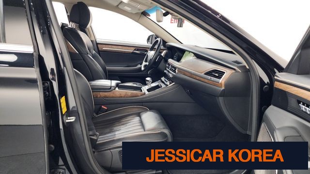 2019 Genesis G90 - Thumbnail 8