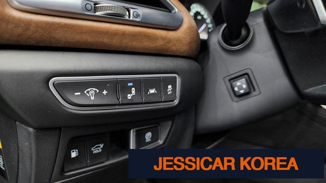 2019 Genesis G90 - Thumbnail 13