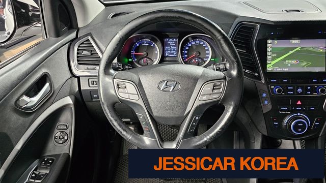 2015 Hyundai Santa Fe DM - Thumbnail 5