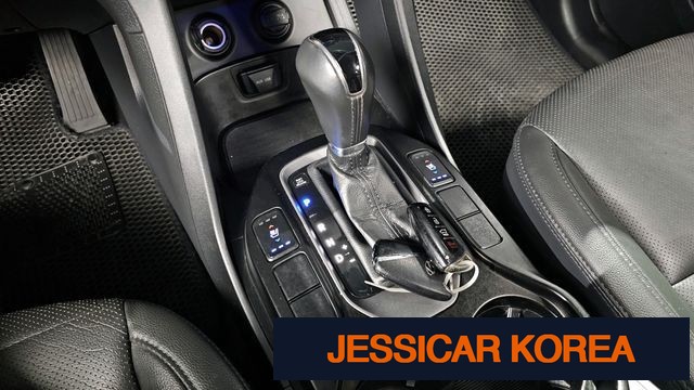 2015 Hyundai Santa Fe DM - Thumbnail 19