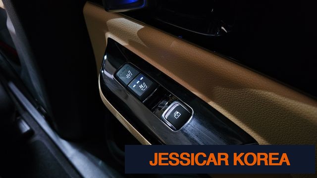 2021 Kia Carnival 4th Gen - Thumbnail 3
