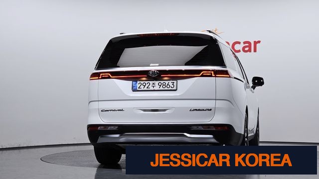2021 Kia Carnival 4th Gen - Thumbnail 8