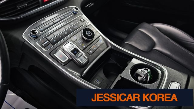 2021 Hyundai The New Santa Fe - Thumbnail 13