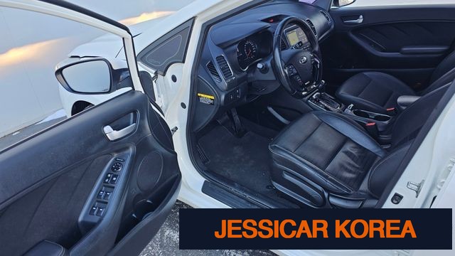 2018 Kia The New K3 - Thumbnail 18