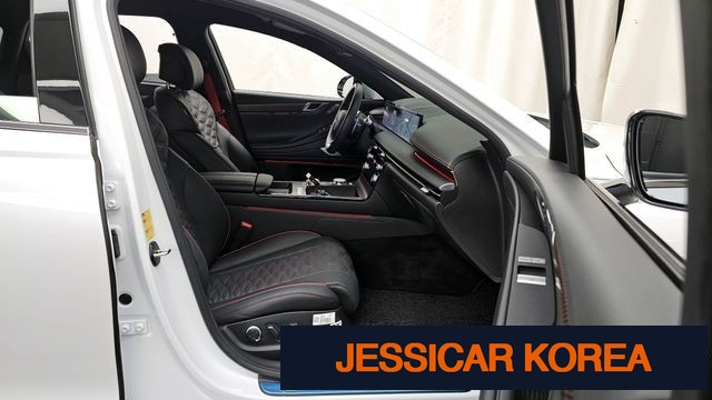 2025 Genesis G80 (RG3) - Thumbnail 3