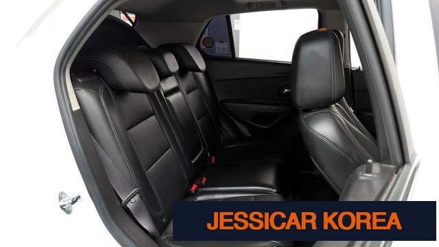 2016 Chevrolet Trax - Thumbnail 2