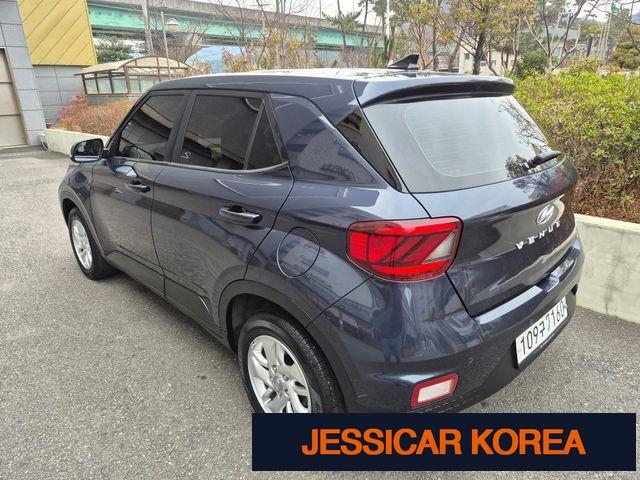 2020 Hyundai Venue - Thumbnail 12